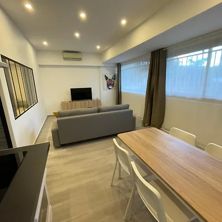New Flat 1 Min From And Sea ! Apartament *
